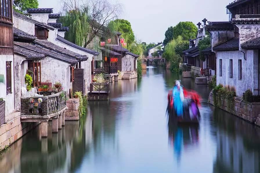 培育壮大特色产业促进城乡融合发展提升本质安全水平 推进乡村全面振兴样板区建设取得新的更大成效